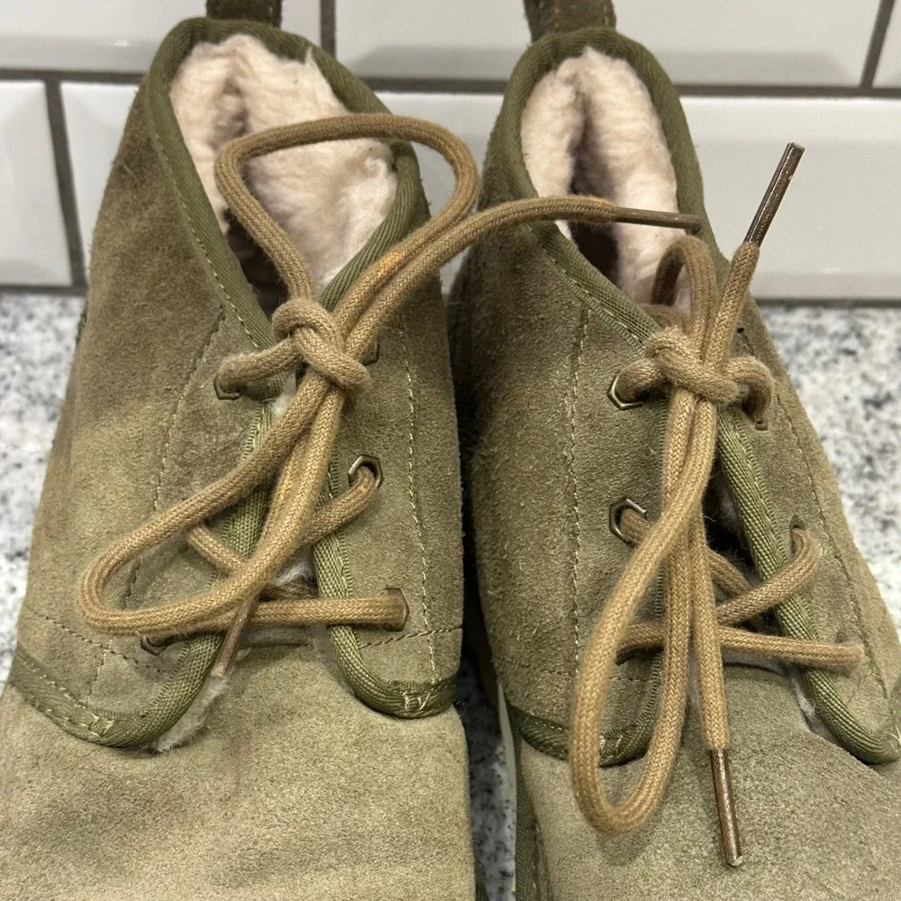 UGG Neumel Chukka‎ Boots Olive Green Suede Shearling Lined Men's Size 10
